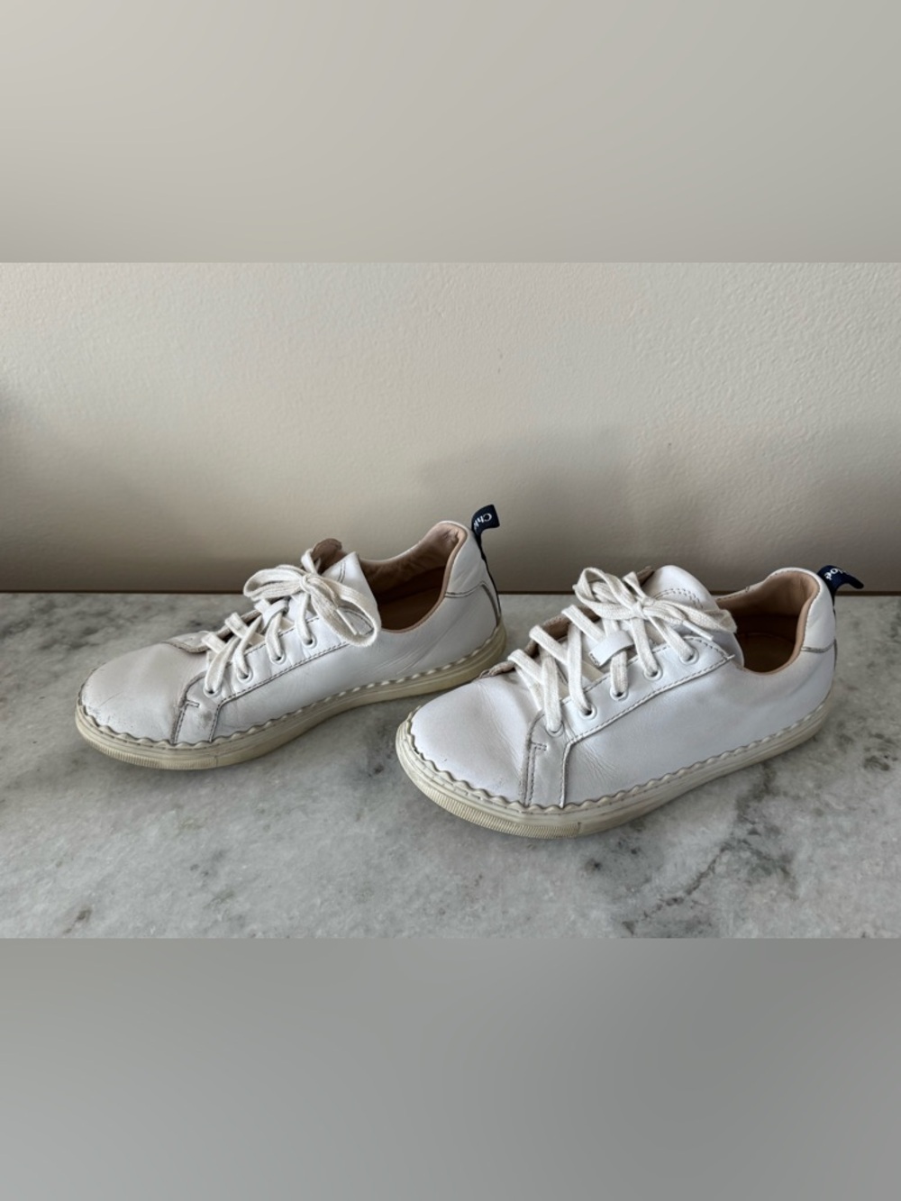 Chloe: Kids White Leather Casual Lace-Up Sneakers
